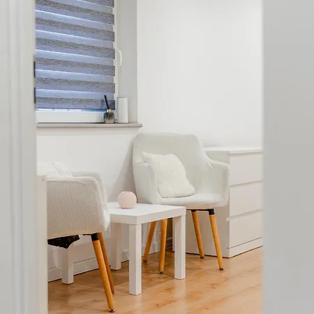 Podgórze 2-bedrooms - 54m2, Air Con - By Rentujemy